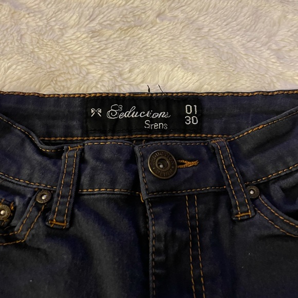 Skinny Jeans x Sirens - Picture 1 of 4